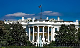 Was passiert, wenn ein neuer Präsident vereidigt wird und sich der alte im Weißen Haus einbunkert? - Symbolbild: pixabay