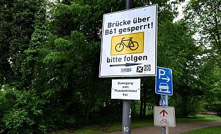 Es herrscht freie Fahrt auf dem Paul-Westerfrölke-Weg, daran ändert auch das „Gesperrt“-Schild nichts. - Andreas Frücht