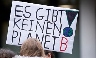 Jugendliche setzen sich für den Klimaschutz ein. In Enger ist im September eine Demo geplant. - Noah Wedel