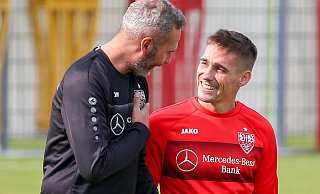 SCP-Stratege Philipp Klement (r.) und HSV-Coach Tim Walter kennen sich aus gemeinsamen Stuttgarter Zeiten. - imago images