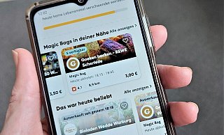 Was gibt’s heute an Überraschungstüten? Was ist ausverkauft? Kunden können via App echte Schnäppchen machen. - Simone Flörke