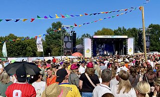 Sommer, Sonne und Alaaf: In Schloß Neuhaus ging schon 2024 die Party ab. - Archivfoto: Carola Drabon