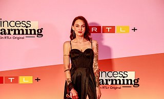 Donija Hilliges war Teil der aktuellen Staffel der Dating-Show "Princess Charming". Die 31-jährige Gütersloherin ist selbstständige Nageldesignerin und lebt gemeinsam mit ihrer kleinen Tochter. - RTL / Fine Lohmann Donija Hilliges war Teil der aktuellen Staffel der Dating-Show "Princess Charming". Die 31-jährige Gütersloherin ist selbstständige Nageldesignerin und lebt gemeinsam mit ihrer kleinen Tochter. - RTL / Fine Lohmann