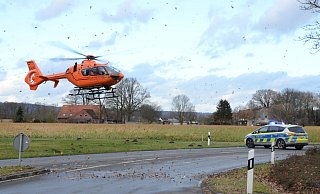 Der Notarzt kam mit dem in Bielefeld stationierten Rettungshubschrauber Christoph 13 nach Stemwede. - Joern Spreen-Ledebur