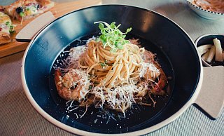 Neben zahlreichen Pizzen gibt es auch einige Pasta-Kreationen in den italienischen Restaurants zu probieren. - Symbolbild: Pexels