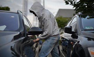 Die Diebe wurden auf frischer Tat ertappt. - Ruediger Kottmann