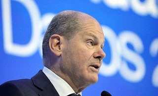 Bundeskanzler Olaf Scholz steht in der Frage nach Kampfpanzer-Lieferungen weiter unter Druck. - Markus Schreiber/AP/dpa