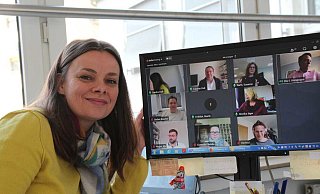 Die Redakteure im Kreis Herford sprechen sich in einer Videoschalte täglich miteinander ab. - Walter Dollendorf