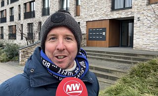 Die Fans von Arminia Bielefeld waren nach dem Sieg gegen Erzgebirge Aue erleichtert. - Jan Husmann