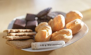 Zöliakie-Betroffene vertragen 1/8 Gramm Weizenmehl - eine verschwindend geringe Menge. Diese Kekse sind aber komplett glutenfrei. - Andre Schneider