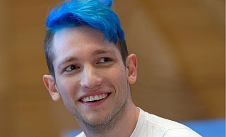 Youtuber Rezo hat sich kurz vor der Bundestagswahl in der kommenden Woche noch einmal mit einem neuen Video zu Wort gemeldet. - Foto: Henning Kaiser/dpa
