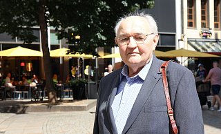 Wilfried Volmer (83) hat gerne als Apotheker gearbeitet. - Dana Thoeren