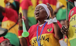 Die ghanaischen Fans bejubelten den Sieg gegen die Komoren ausgelassen. - Peniel Brago Amoakohene/AP/dpa