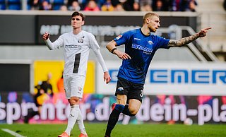 SCP-Stürmer Felix Platte (r.), der hier im Hinspiel über seinen 2:0-Treffer gegen Ingolstadt jubelt, ist weiterhin verletzt und muss folglich auf die österliche Reise an die Donau verzichten. - Besim Mazhiqi