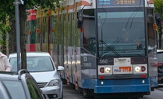 Der Radler kam nach dem Unfall ins Krankenhaus. - Andreas Zobe (Archivbild/Symbolbild)