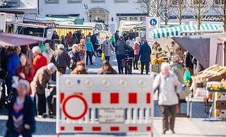 Auch zu Corona-Zeiten wird auf dem Markt eingekauft. Dieses Foto stammt aus dem März. - Besim Mazhiqi