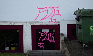 Alle Graffitis zeigten die Symbole "FDG J.J." - Polizei Kreis Herford