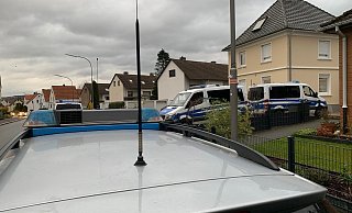 Das SEK durchsuchte das Haus an der Lockhauser Straße in Herford. - Stefan Boscher