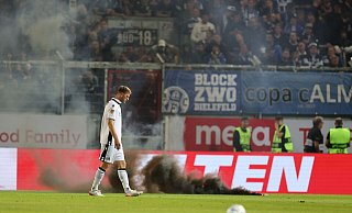 Marschiert mit Bielefeld in Richtung 3. Liga: Arminia-Ikone Fabian Klos. - Jörg Halisch/dpa