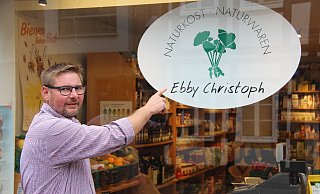 Im Bioladen "Ebby Christoph" in der Höxteraner Grubestraße und weiteren Läden der Kreissstadt liegen ab Donnerstag die Unterschriftenlisten aus. - Alexander Graßhoff