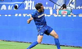 Karlsruhes Roko Simic bejubelt das 1:0. - Uli Deck/dpa