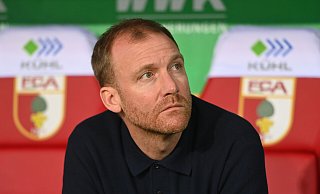 Benjamin Weber war im Sommer vom SC Paderborn zum FC Augsburg gewechselt. Nun muss sich der Sportdirektor auf die Suche nach einem neuen Cheftrainer machen. - Picture Alliance