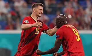 Belgien setzte sich dank Toren von Thomas Meunier (l) und Romelu Lukaku gegen Russland durch. - Igor Russak/dpa