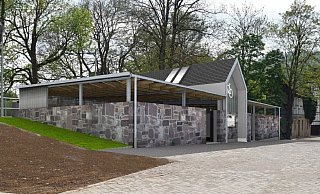 Es soll sich harmonisch in die Umgebung einpassen, das neue Fahrradparkhaus in Höxter. - Architekturbüro Krekeler und Böhl