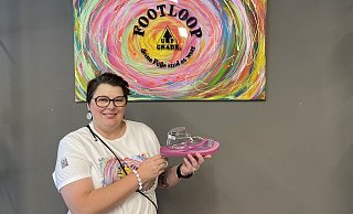 Für eine Woche verlegt Manuela Öller ihre "Footloop"-Produktion von ihrem Wohnzimmer in den Pop-Up Store in der Gütersloher Innenstadt. - Jule Prietzel Für eine Woche verlegt Manuela Öller ihre "Footloop"-Produktion von ihrem Wohnzimmer in den Pop-Up Store in der Gütersloher Innenstadt. - Jule Prietzel