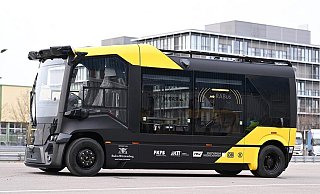 Ähnliche autonom fahrende Busse wie dieser mit einem Fassungsvermögen von zehn Plätzen könnten bald auch in Herford unterwegs sein. - Matthias Bungeroth