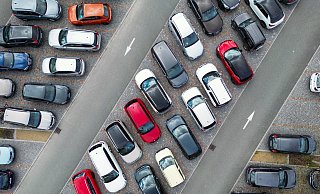 Kfz-Versicherungen werden gefühlt immer teurer. Aber es gibt durchaus auch Sparpotenzial. - Jan Woitas/dpa/dpa-tmn
