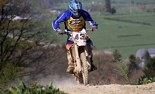 Motocrossfahrer drehen vermehrt Runden in den Wäldern der Region, in den allermeisten Fällen illegal. - (Symbolbild) Pixabay
