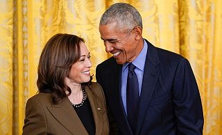 Barack Obama hat sich ein paar Tage Zeit gelassen, bis er sich nun öffentlich hinter die Kandidatur von Kamala Harris stellte. (Archivbild) - Carolyn Kaster/AP/dpa