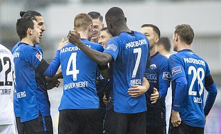 Jubeltrauber um SCP-Torschützen Marcel Mehlem (M) dem Treffer zum 0:1. - picture alliance/dpa