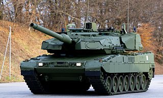 Ein Panzer "Made in Germany": Der neue Leopard 2A8. (Archivbild) - Sven Hoppe/dpa