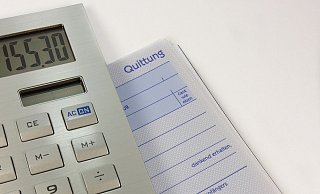 Existenzangst geht um in Paderborn, denn Mieten, Gehälter, Rechnungen werden bald fällig. - Pixabay (Themenbild)
