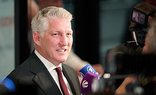 Bastian Schweinsteiger spricht über Florian Wirtz. - Bernd Thissen/dpa
