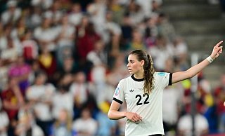 Jule Brand gehört zum Team des Turniers der Frauen-EM 2025. - Sebastian Christoph Gollnow/dpa