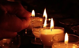 Die Gläubigen wollten anlässlich des orthodoxen Osterfestes in der Kirche beten und Kerzen anzünden.  - Symbolfoto: Pixabay