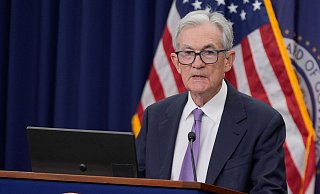 Die US-Notenbank Federal Reserve hat erneut den Leitzins gesenkt. - Manuel Balce Ceneta/AP/dpa