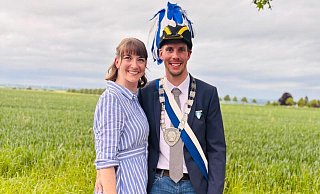 König Magnus Berlage und seine Carolin regieren die Schützen in Hohenwepel. - Schützen Hohenwepel