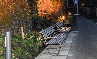 Die neue Leuchtspur durch Höxter bis zum Gelände der LGS soll nicht nur den Weg im Dunkeln sicherer machen, sondern auch Akzente setzen wie hier an der Stadtmauer. - Thomas Kube