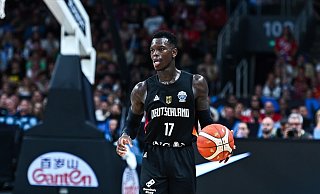 Dennis Schröder führt die goldene Generation an. - Stefanos Kyriazis/LiveMedia-IPA/ZUMA Press Wire/dpa