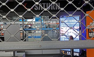 Der Saturnfachmarkt an der Lübberstraße schließt offenbar im Mai. - Frank-Michael Kiel-Steinkamp