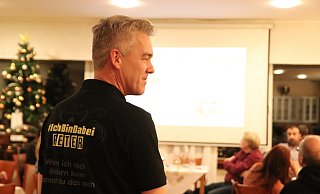 Aktiv für Tiere: Der ehemalige Fleischer Peter Hübner engagiert sich gegen Massentierhaltung und Vertritt den veganen Lebensstil. Zusammen mit anderen Fleischern gründete er dir Aktion "Metzger gegen Tiermord". - Alexandra Golfinger