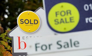 Die Häuserpreise in Großbritannien sind trotz der Corona-Pandemie 2021 so stark gestiegen wie seit 2007 nicht mehr. - Foto: Andrew Matthews/PA Wire/dpa