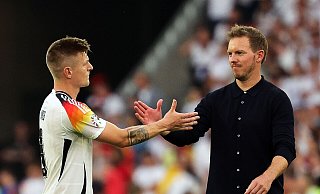 Spart nicht mit Kritik am Team von Julian Nagelsmann: Toni Kroos (l). - Christian Charisius/dpa