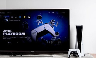 Eine PS5 daheim in trauter Zweisamkeit mit dem Fernseher: Von so einem Anblick träumen viele Gamerinnen und Gamer seit zwei Jahren. - Zacharie Scheurer/dpa-tmn