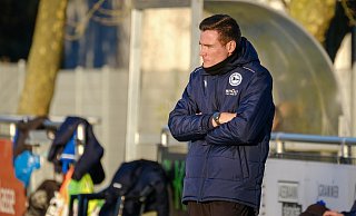 Arminias B-Juniorinnen-Trainer Lukas Volkmann sah in Bochum nach der Pause eine Leistungssteigerung seiner Mannschaft. - Andreas Zobe