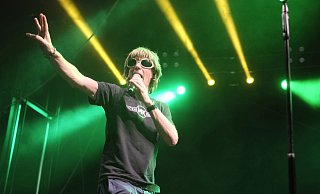Mickie Krause zählt fast schon zum Löhner Schlager-Inventar. Gleich mehrfach war er in der Werrestadt zu Gast, um den Gästen der Schlagefestivals mit Mallorca-Hits einzuheizen. - Thorsten Ulonska